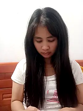 Him MountainGirl online show from April 2026 04:32:01 AM