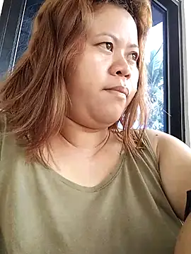 Snapshot of Melania05 chatting on April 2026 11:02:01 PM Melania05 online show from April 2026 11:02:01 PM