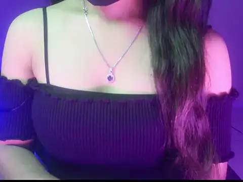 Snapshot of Isha_Lush chatting on December 2025 05:19:02 PM Isha Lush online show from December 2025 05:19:02 PM