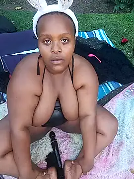 ChoklitBerryXX online show from April 2026 03:31:02 PM