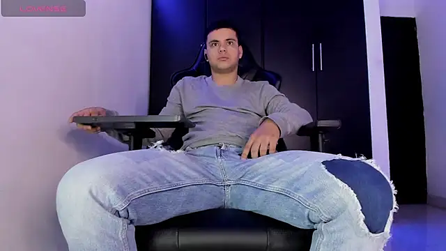 Liam Mateo online show from April 2026 09:56:02 AM