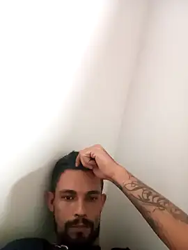 Snapshot of leobct555 chatting on December 2025 08:37:02 PM leobct555 online show from December 2025 08:37:02 PM