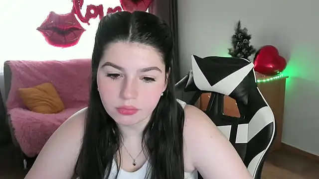 KisaModel online show from April 2026 02:20:02 AM