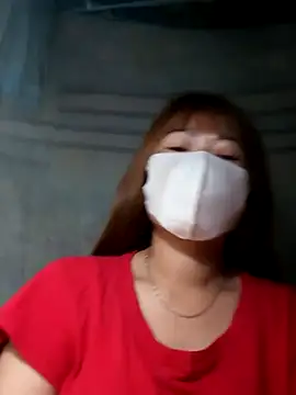 yana-zz online show from April 2026 06:45:01 PM