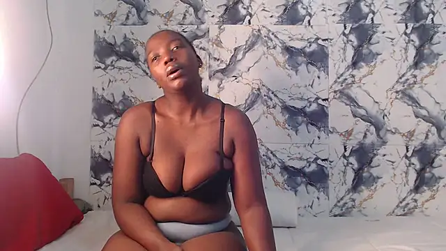 CurvyJ255 online show from June 2026 07:13:01 PM