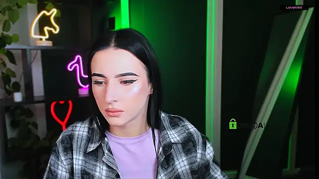 alia skay online show from April 2026 06:53:02 PM