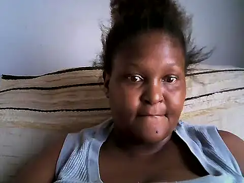 Snapshot of sweetmilkylady chatting on April 2026 01:12:01 PM sweetmilkylady online show from April 2026 01:12:01 PM