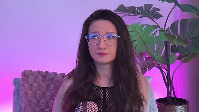 TheaMalekoo online show from April 2026 06:35:02 AM