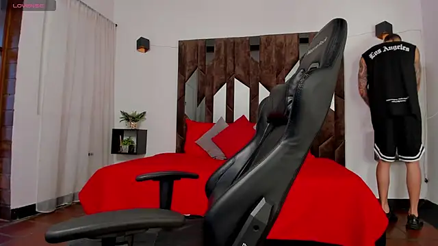 J king   online show from April 2026 08:10:01 PM