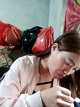 little-effy online show from March 2026 02:04:02 AM