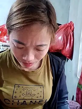 little-effy online show from March 2026 07:56:02 AM