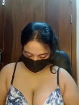 nosrat014 online show from June 2026 06:56:02 PM