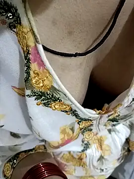 BEST-LOVER-1 online show from April 2026 07:18:02 PM