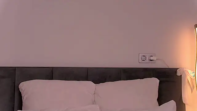 LexiMoss online show from March 2026 09:48:01 PM