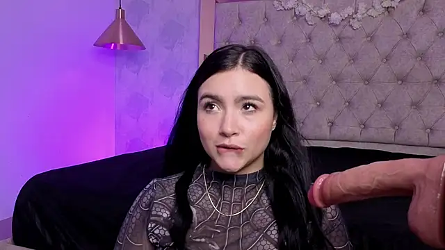 Snapshot of kylie_river chatting on April 2026 06:10:01 PM kylie river online show from April 2026 06:10:01 PM