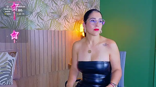 Snapshot of Sunny_River chatting on July 2026 01:59:01 PM Sunny River online show from July 2026 01:59:01 PM