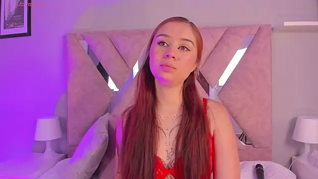 Amelia Saenz  online show from April 2026 01:44:02 PM