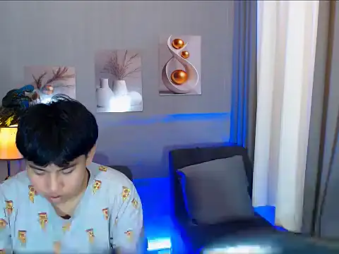 dylan hardfucker online show from April 2026 02:45:01 AM