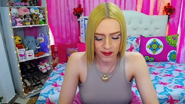 golden girl01 online show from April 2026 06:25:02 PM