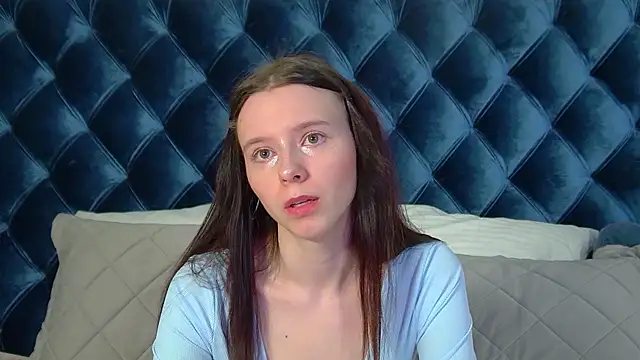 ArinaKubrick online show from February 2026 04:30:01 PM