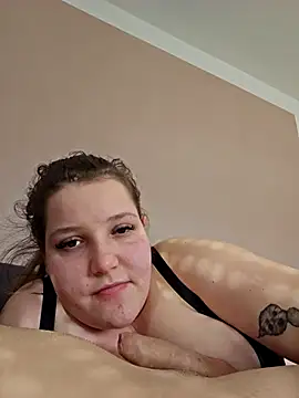 Snapshot of leyaDeea chatting on February 2026 12:23:02 PM leyaDeea online show from February 2026 12:23:02 PM