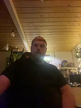 YoursxTruly online show from February 2026 07:28:01 PM