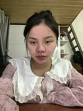 leo-kitty online show from March 2026 03:30:01 PM