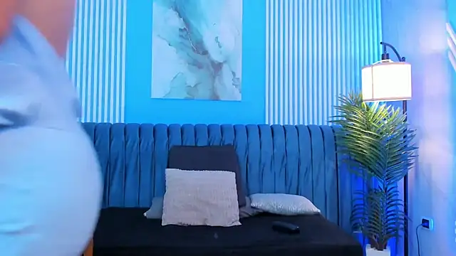 Snapshot of dahianeconnor chatting on April 2026 05:30:01 PM dahianeconnor online show from April 2026 05:30:01 PM