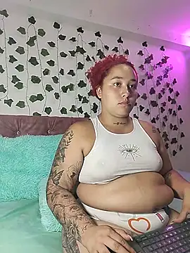 Snapshot of Ayla-marttinez chatting on July 2026 11:40:02 PM Ayla-marttinez online show from July 2026 11:40:02 PM