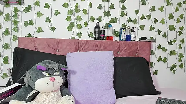 Snapshot of Ayla-marttinez chatting on July 2026 02:39:01 AM Ayla-marttinez online show from July 2026 02:39:01 AM