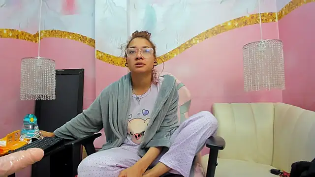 Jadde Greyy  online show from April 2026 12:04:01 PM