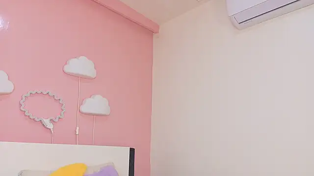 Miia Anderson online show from April 2026 01:27:02 PM