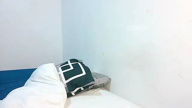 Sthefanyx2 online show from April 2026 01:03:01 AM