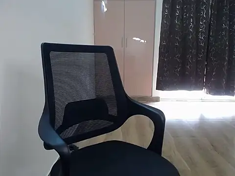 Shy nivi online show from April 2026 06:47:01 AM