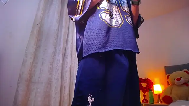 TOMBOYSEXX online show from February 2026 08:05:01 PM