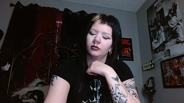 Snapshot of Bettieee_Agura chatting on June 2026 10:55:02 PM Bettieee Agura online show from June 2026 10:55:02 PM