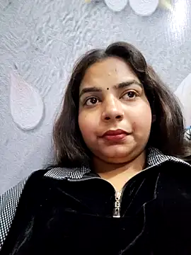 Himani 0122 online show from June 2026 09:24:01 PM