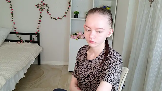 WeksaMur online show from July 2026 08:55:01 PM