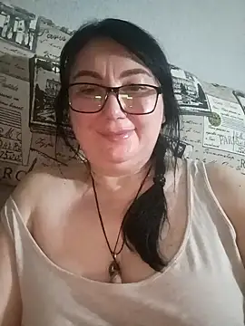 MariSwan222 online show from March 2026 09:43:01 PM