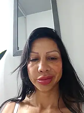 Snapshot of Grace_Velvet chatting on June 2026 11:24:02 AM Grace Velvet online show from June 2026 11:24:02 AM