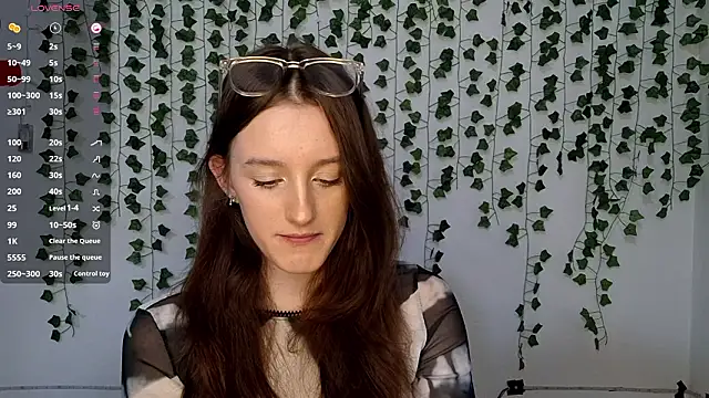 LisaBoddy online show from February 2026 01:40:02 PM