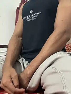 hot gym b0y online show from June 2026 03:36:01 PM
