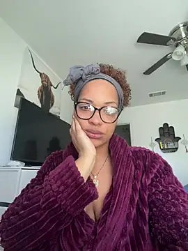 SweeTexasKyn online show from February 2026 05:43:02 PM