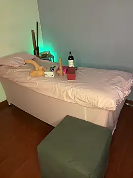 Amyy 1 online show from April 2026 10:59:01 PM