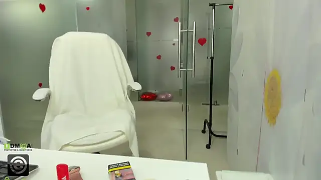 missdominna online show from April 2026 02:51:02 AM