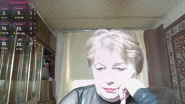 Casey peach online show from April 2026 04:02:02 AM