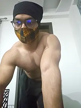 NunnuLelo online show from May 2026 10:37:02 PM