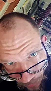 Sinuel online show from December 2025 05:20:02 PM