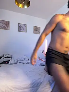 Snapshot of Thelovers666 chatting on December 2025 03:30:01 PM Thelovers666 online show from December 2025 03:30:01 PM