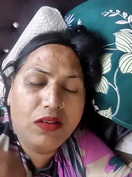 Hotmylips online show from May 2026 04:26:02 PM